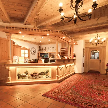 Der Postwirt 4* סול