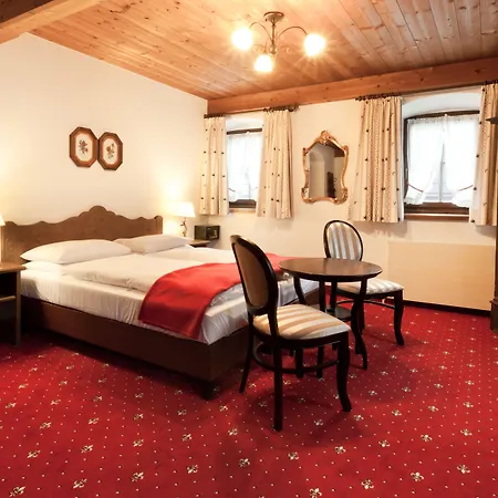 Der Postwirt 4* סול