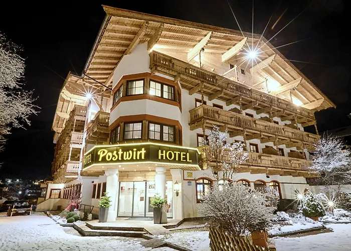 Hotel Der Postwirt 4*